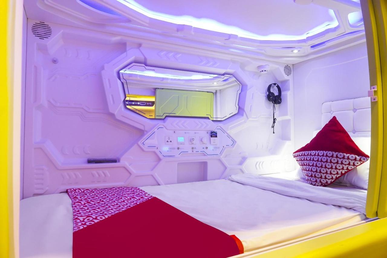 Super Oyo 91328 Fiducia Capsule Hotel ジャカルタ エクステリア 写真