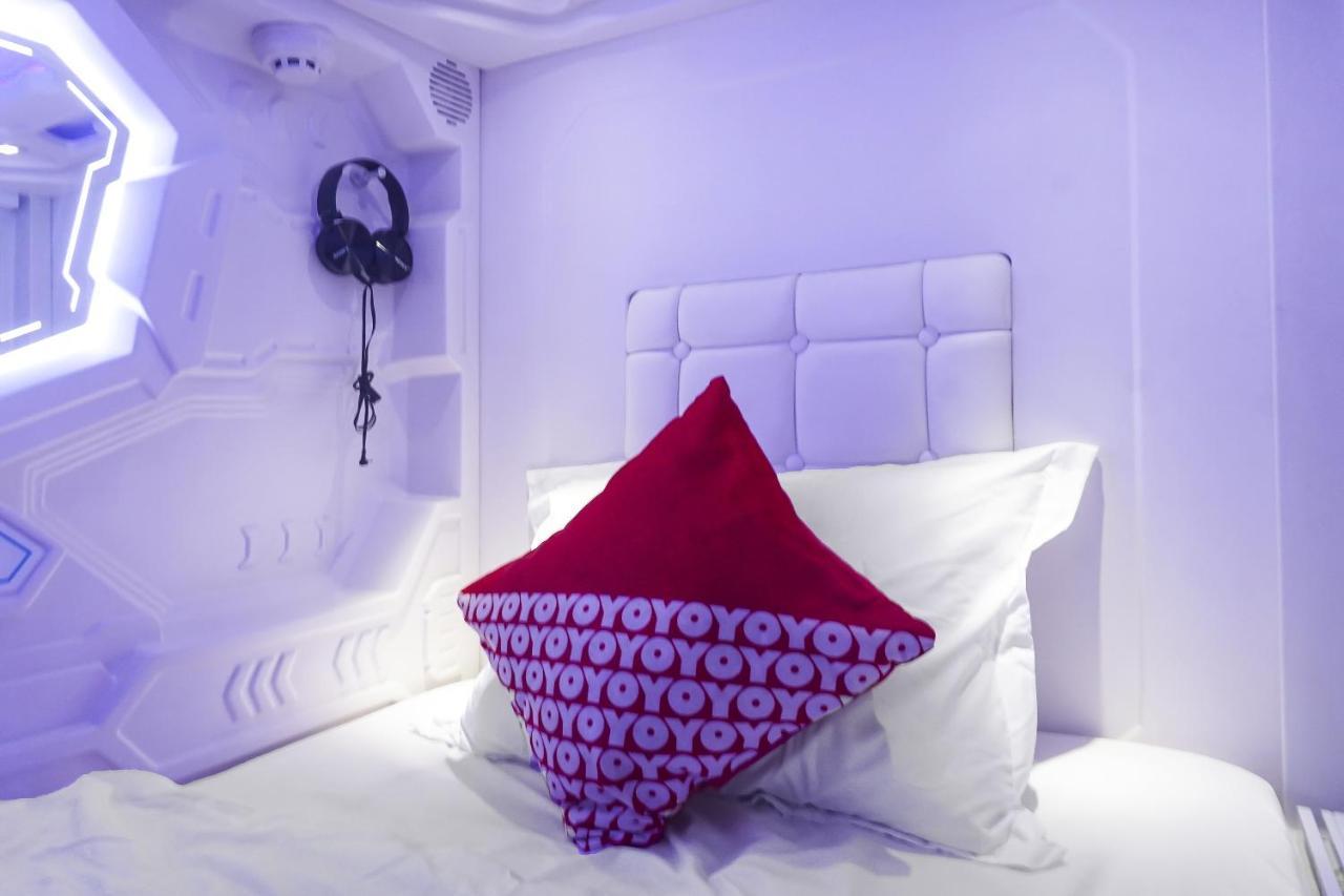 Super Oyo 91328 Fiducia Capsule Hotel ジャカルタ エクステリア 写真