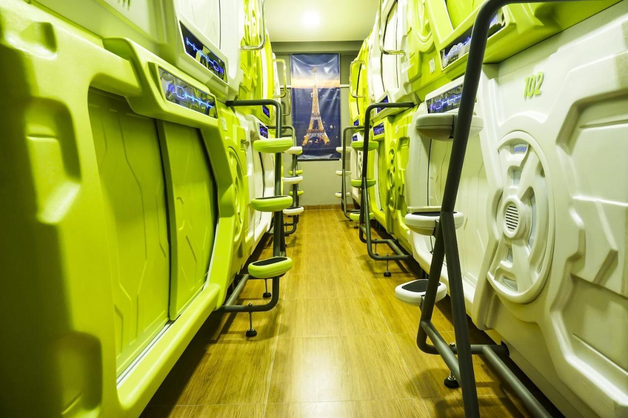 Super Oyo 91328 Fiducia Capsule Hotel ジャカルタ エクステリア 写真